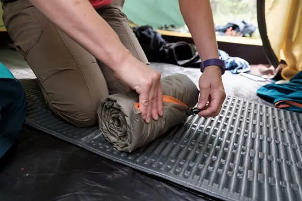 liggeunderlag best i test - finn beste liggeunderlag og få beste forutsetninger for en god tur.